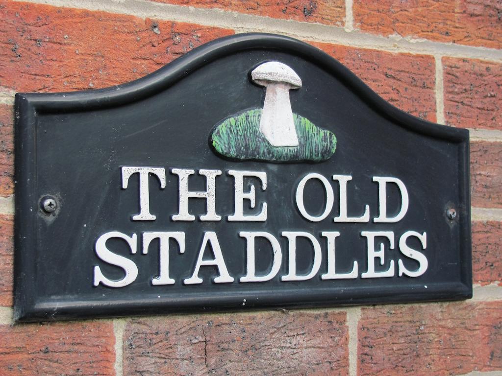 The Old Staddles Annex Villa Ludgershall  Rum bild